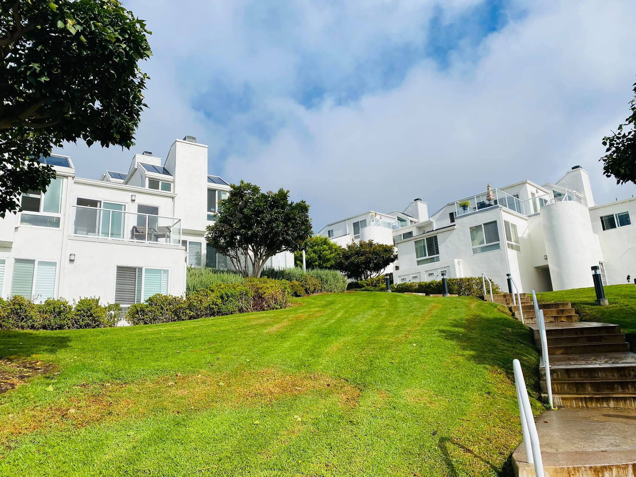 Saratoga West Condos in Solana Beach, CA 92075